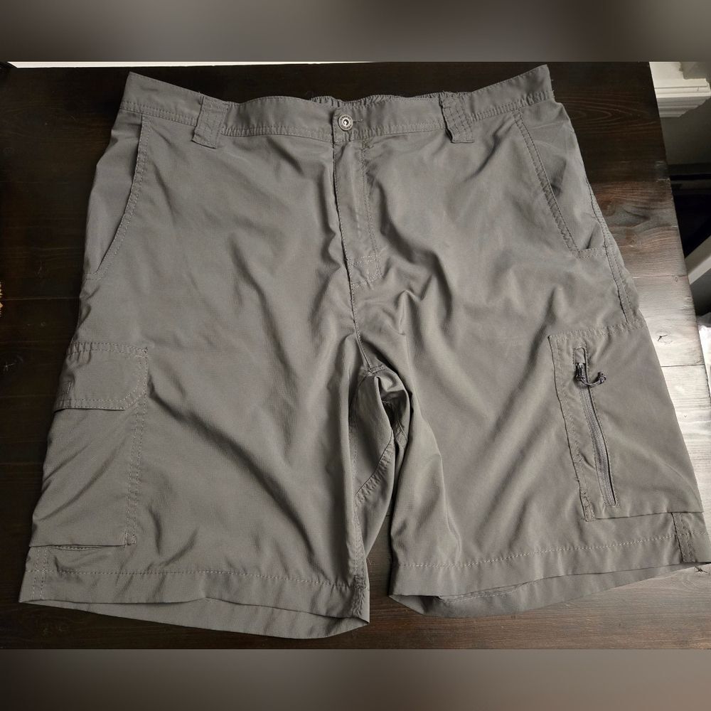 Columbia Silver Ridge Cargo UPF 50 Shorts Men's 40x10 Gray